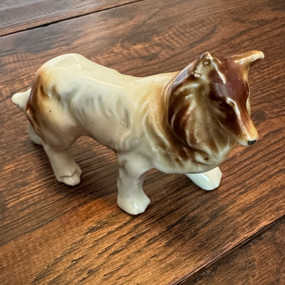 Ceramic Dog Lassie Figurine in Brown and Cream - Decorative Home Accent